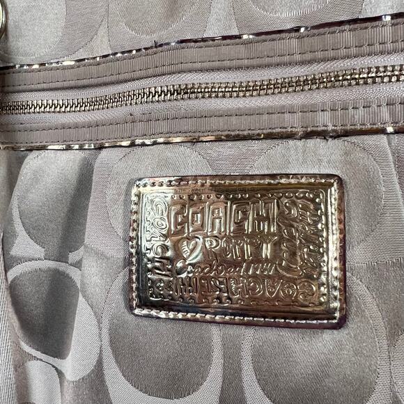 Coach Poppy beautiful tan and Cream gold crossbody shoulder bag - Picture 7 of 12